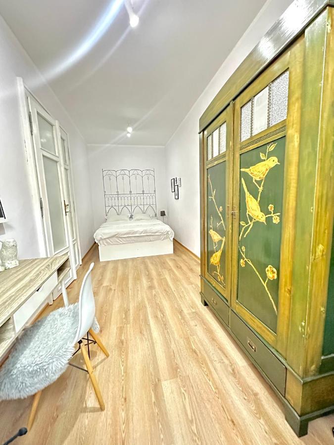 Charming Apartament City Center Timisoara Bagian luar foto